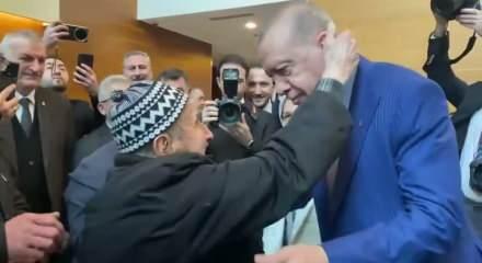 Cumhurbaşkanı Erdoğan'a samimi ziyaret