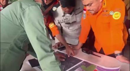 Endonezya&rsquo;da 10 kişiyi taşıyan u&ccedil;ak kayboldu, arama &ccedil;alışmaları başlatıldı