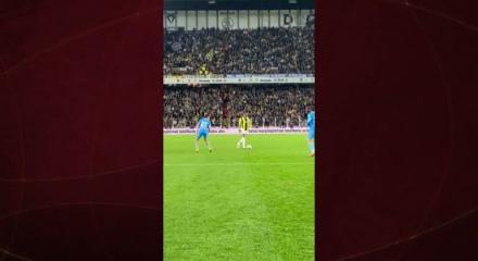 Fenerbah&ccedil;e Cenk Tosun ile yollarını ayırdı