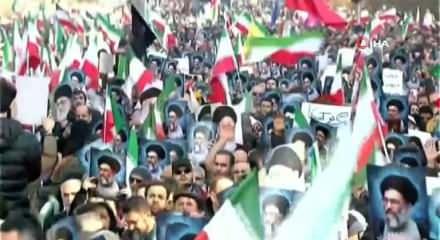 İran dini lideri Hamaney rejim yanlısı protestoları ABD'ye uyarı olarak nitelendirdi