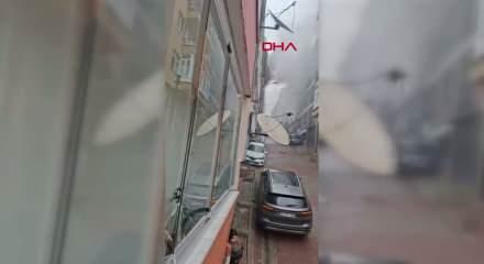 İstanbul - Kağıthane'de 4 katlı binada yangın:  &Ccedil;ok sayıda ekip b&ouml;lgede!