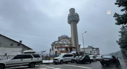 İstanbul'da kar nedeniyle u&ccedil;ak seferleri iptal edildi