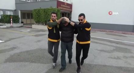 &Ouml;ğretmene silahlı saldırı d&uuml;zenleyen su&ccedil; makinesi veli yakalandı