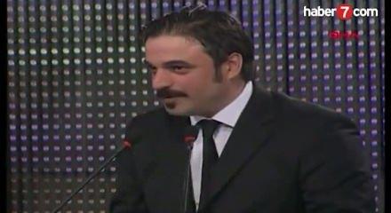 Oyuncu Ufuk &Ouml;zkan tekrar hastaneye kaldırıldı! Kardeşi sosyal medyada dua istedi