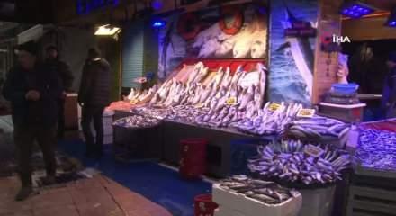 Soğuk havalar, balık tezgahlarını da vurdu