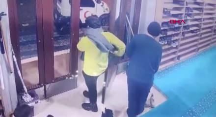 Sultangazi'de camiye dadanan hırsız cemaati mağdur etti