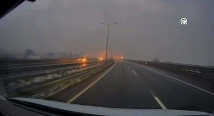 Ters şeritte dehşet sa&ccedil;tı: O anlar saniye saniye kaydedildi