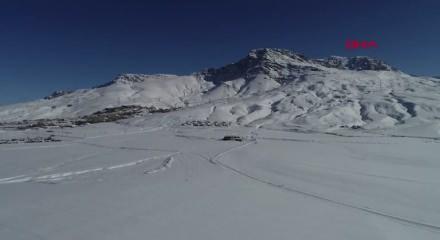 Van'da 296 yerleşim yeri ulaşıma kapandı!