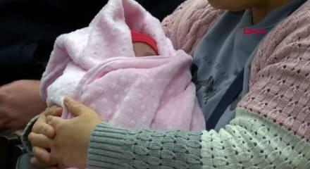 Ahmet bebekten sonra, bu kez de Emine bebeğe aile oldular