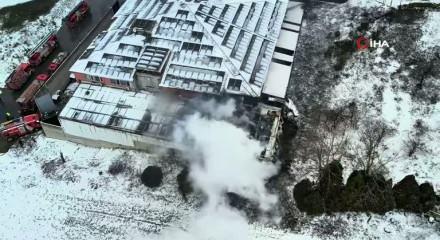 Arnavutk&ouml;y'de plastik fabrikasında yangın