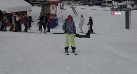 Artvin&rsquo;de kar şenliği renkli g&ouml;r&uuml;nt&uuml;lere sahne oldu