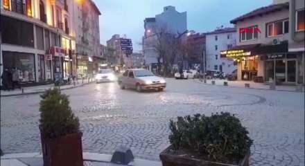 Balıkesir'de 4,5 b&uuml;y&uuml;kl&uuml;ğ&uuml;nde deprem meydana geldi