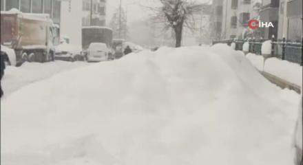 Bing&ouml;l'de kar yağışı aralıksız devam ediyor
