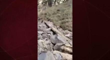 Cammu Keşmir&rsquo;de askeri ara&ccedil; u&ccedil;uruma yuvarlandı: 10 asker hayatını kaybetti