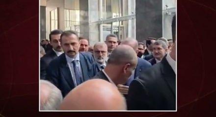 Cumhurbaşkanı Erdoğan, Meclis'te Murat Yetkin'i g&ouml;r&uuml;nce şaşkınlık yaşadı