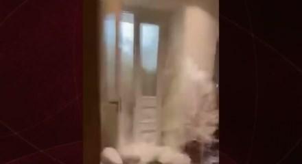 Harry Fırtınası italya ve Malta'yı vurdu! Dev dalgalar oturma odasına kadar girdi