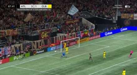 Galatasaray 10 numara i&ccedil;in Thiago Almada'yı d&uuml;ş&uuml;n&uuml;yor