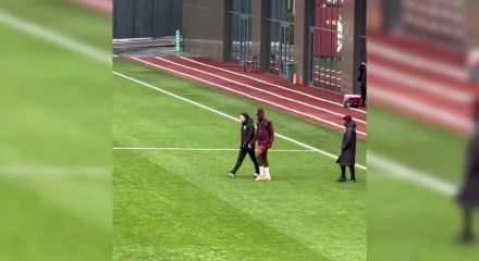 Galatasaray'da Singo i&ccedil;in &ccedil;ıkan iddialara yalanlama!