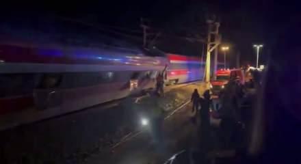 İspanya'da hızlı tren raydan &ccedil;ıktı: 7 &ouml;l&uuml;, 25 yaralı