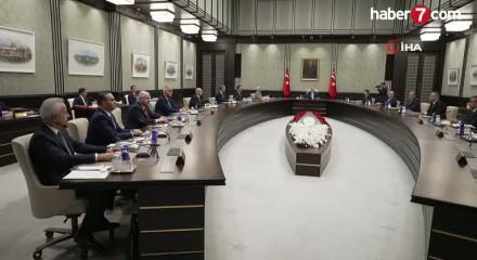 Kritik kabine toplantısı bug&uuml;n!