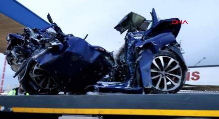 Kuzey Marmara Otoyolu&rsquo;nda otob&uuml;s dehşeti: Otomobili bi&ccedil;tiği kazanın g&ouml;r&uuml;nt&uuml;leri ortaya &ccedil;ıktı