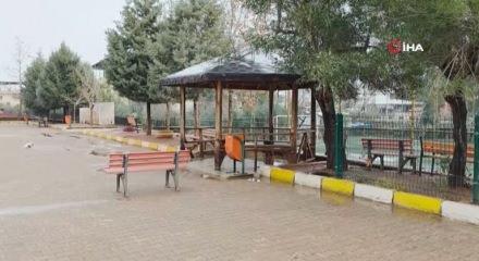 Okul bah&ccedil;esinde 17 yaşındaki &ccedil;ocuk vurulmuş halde bulundu