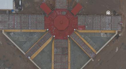 Suriye İ&ccedil;işleri Bakanlığı Rakka'daki Aktan Hapishanesi'ni teslim aldı