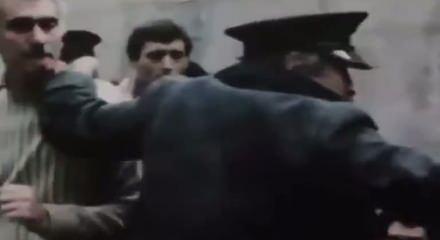 Yılmaz G&uuml;ney'in setteki oyuncuyu d&ouml;vd&uuml;ğ&uuml; anlar yıllar sonra ortaya &ccedil;ıktı!