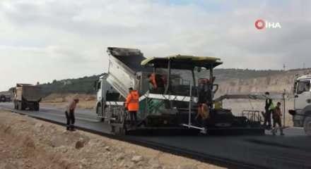 4 bin kişi &ccedil;alışıyor y&uuml;zde 84'&uuml; tamamlandı: &Ccedil;eşmeli-Kızkalesi Otoyolu Mersin turizmine nefes aldıracak