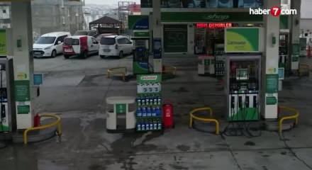 Benzine yeni zam: Litre fiyatı 55 TL&rsquo;yi aştı