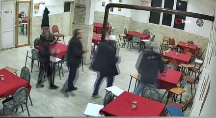 Denizli'de g&uuml;zel kokması i&ccedil;in sobaya d&ouml;k&uuml;len kolonya ortalığı savaş alanına &ccedil;evirdi