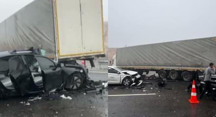 Gaziantep - Şanlıurfa otoyolunda zincirleme kaza; &ouml;l&uuml; ve yaralılar var