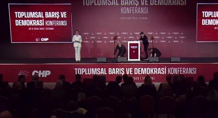İmamoğlu i&ccedil;in mahkemeden yayın isteyen CHP 'DEM'li konferansı medyaya kapattı