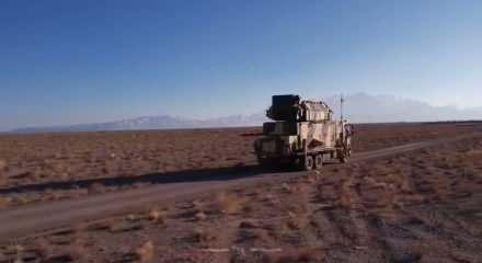 Washington parmak salladı, Tahran resti &ccedil;ekti: G&ouml;r&uuml;nt&uuml;ler g&uuml;ndem oldu