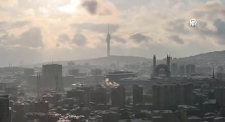 Uzmanlara g&ouml;re İstanbul&rsquo;a kar yağışı m&uuml;mk&uuml;n değil