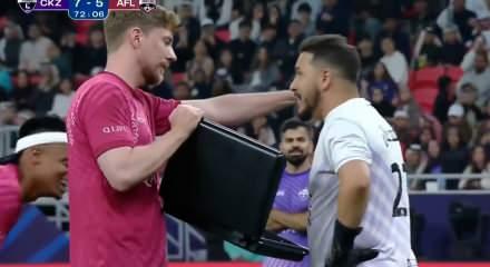 MrBeast&rsquo;ten ilgin&ccedil; teklif: Penaltıda rakip kaleciye &ccedil;anta dolusu para