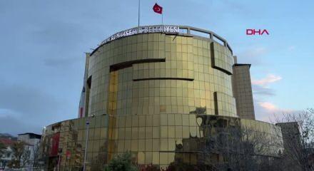 &Ouml;zlem &Ccedil;er&ccedil;ioğlu'ndan &Ouml;zg&uuml;r &Ouml;zel hakkında su&ccedil; duyurusu