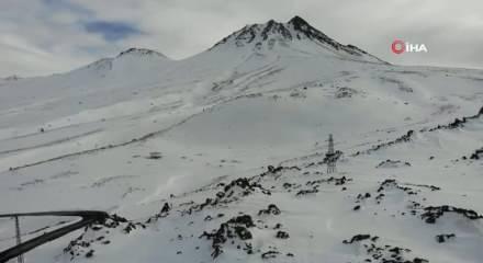 T&uuml;rkiye'nin aktif yanar dağı Hasan Dağı g&ouml;zlem altında