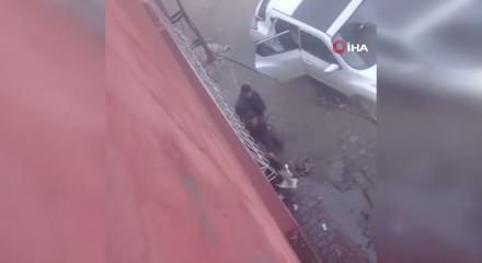 Eski eşini sokak ortasında darp etti: O anlar kamerada