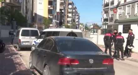 7 aylık hamile eşini tabancayla vurup ka&ccedil;tı