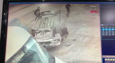 Bursa&rsquo;da feci kaza! &Ccedil;ocuk s&uuml;r&uuml;c&uuml; 3 araca &ccedil;arpıp takla attı: 8 yaralı