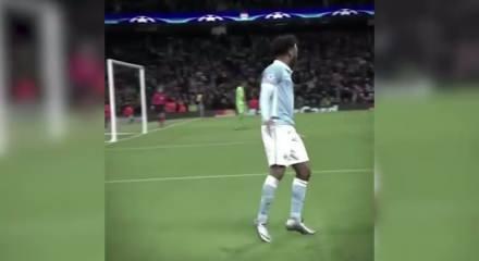 D&ouml;rt b&uuml;y&uuml;kleri kıskandıracak transfer! S&uuml;per Lig ekibi Sterling i&ccedil;in harekete ge&ccedil;ti