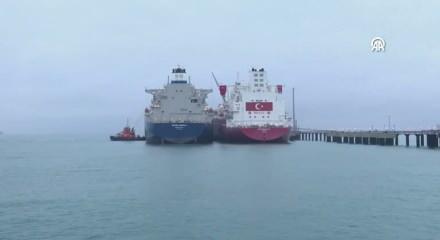  Enerji ve Tabii Kaynaklar Bakanı Bayraktar, BOTAŞ D&ouml;rtyol Terminali'nde konuştu