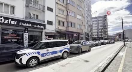 Eskişehir'de &ccedil;&ouml;p evde 10 g&uuml;nl&uuml;k ceset ortaya &ccedil;ıktı