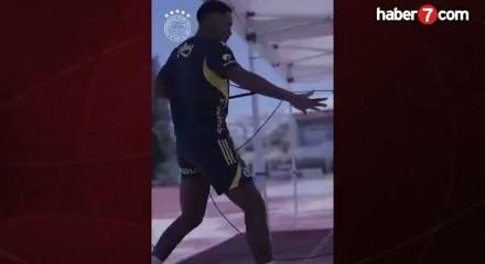 Fenerbah&ccedil;e'de  Jhon Duran hareketliliği! Rus ekibine transferi an meselesi