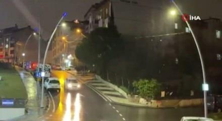 İstanbul'da kar yağışı başladı: Hava sıcaklığı birden d&uuml;şt&uuml;!