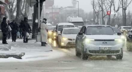 Kar, sağanak ve r&uuml;zgar etkisini artırıyor!