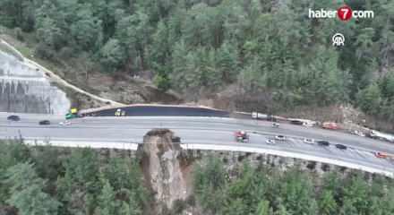 Kumluca-Kemer kara yolunda g&ouml;&ccedil;&uuml;k ve heyelan! Ulaşım kısmen kapatıldı