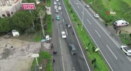 Manisa'da zincirleme trafik kazası: 2 &ouml;l&uuml;, 4 yaralı