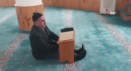 Mersin'de 72 yaşındaki Osman emmi hafız oldu